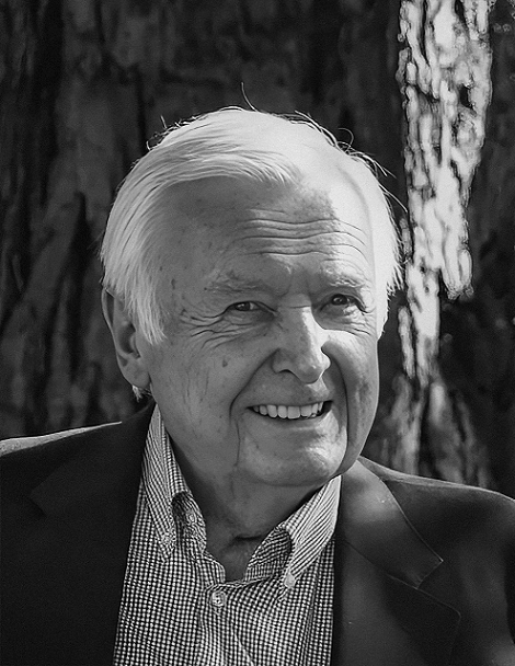 Walter Brantner in schwarz-weiß